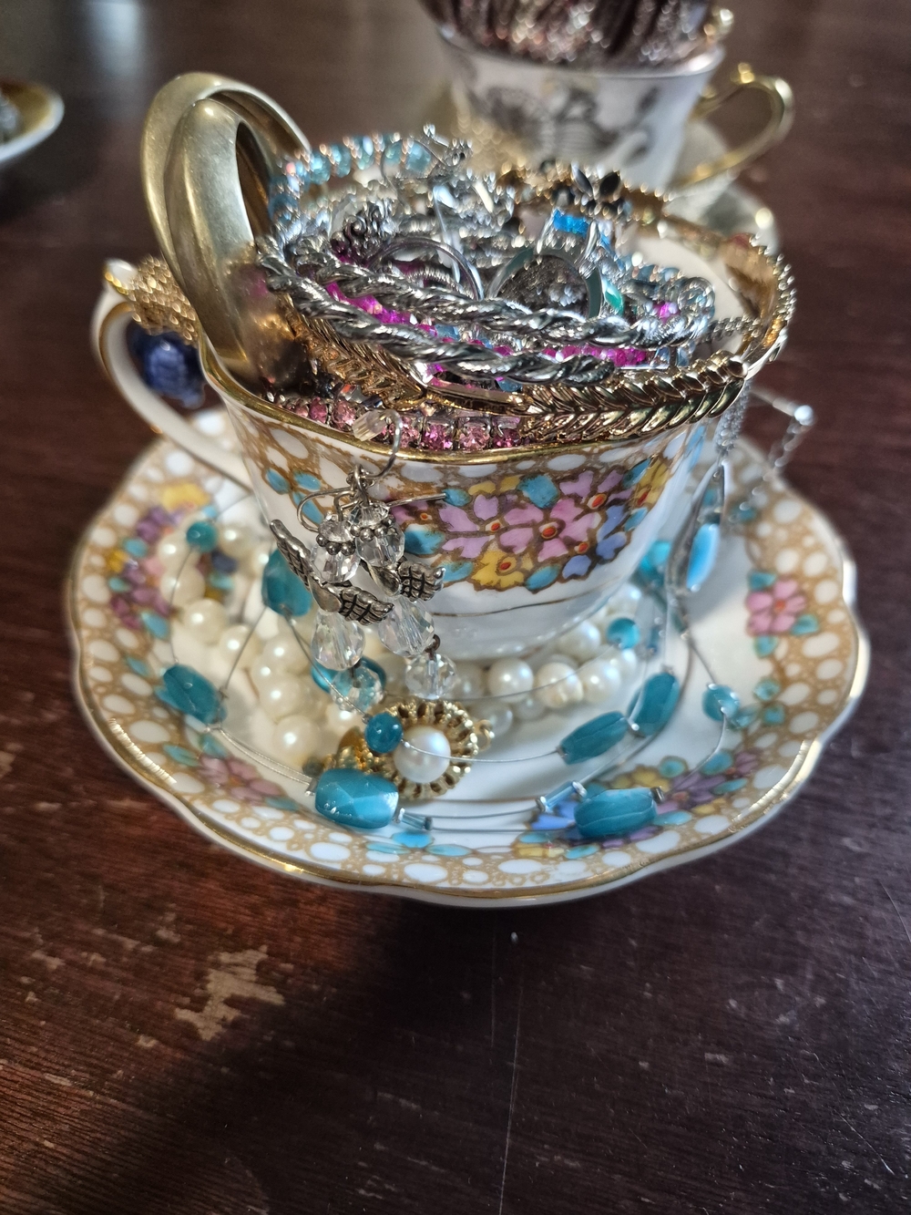 Turquoise and Pearl Mixed-Metal Fashion Necklace Set Mystery Jewelery Cup